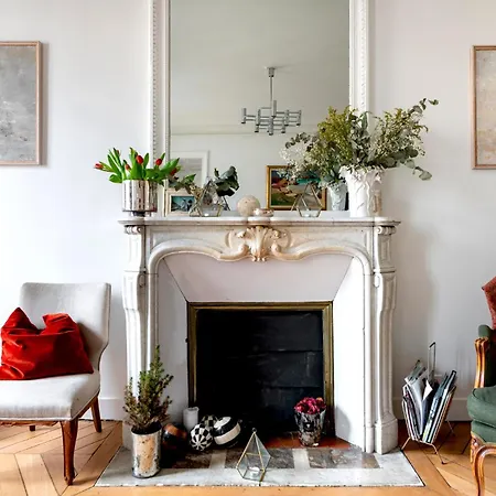 Veeve - The Hopeful Romantic * Paris