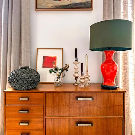 Veeve - The Hopeful Romantic Apartment Paris